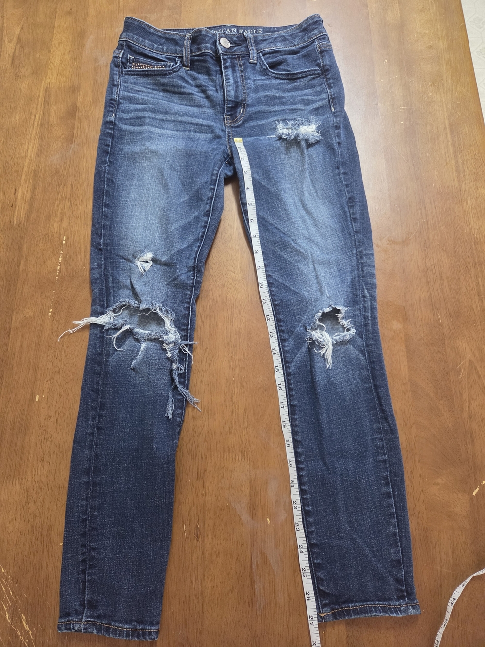 American Eagle Outfitters Women's Dark Blue Distressed Skinny Jeans